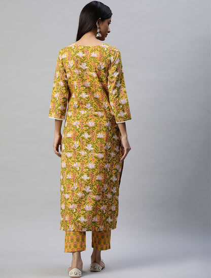 Women Yellow Floral Printed Pure Cotton Ethnic Kurta Set