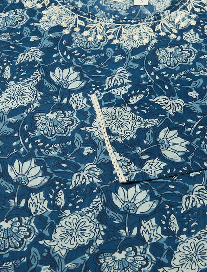 Blue & Off White Floral Ethnic Kurta For Women