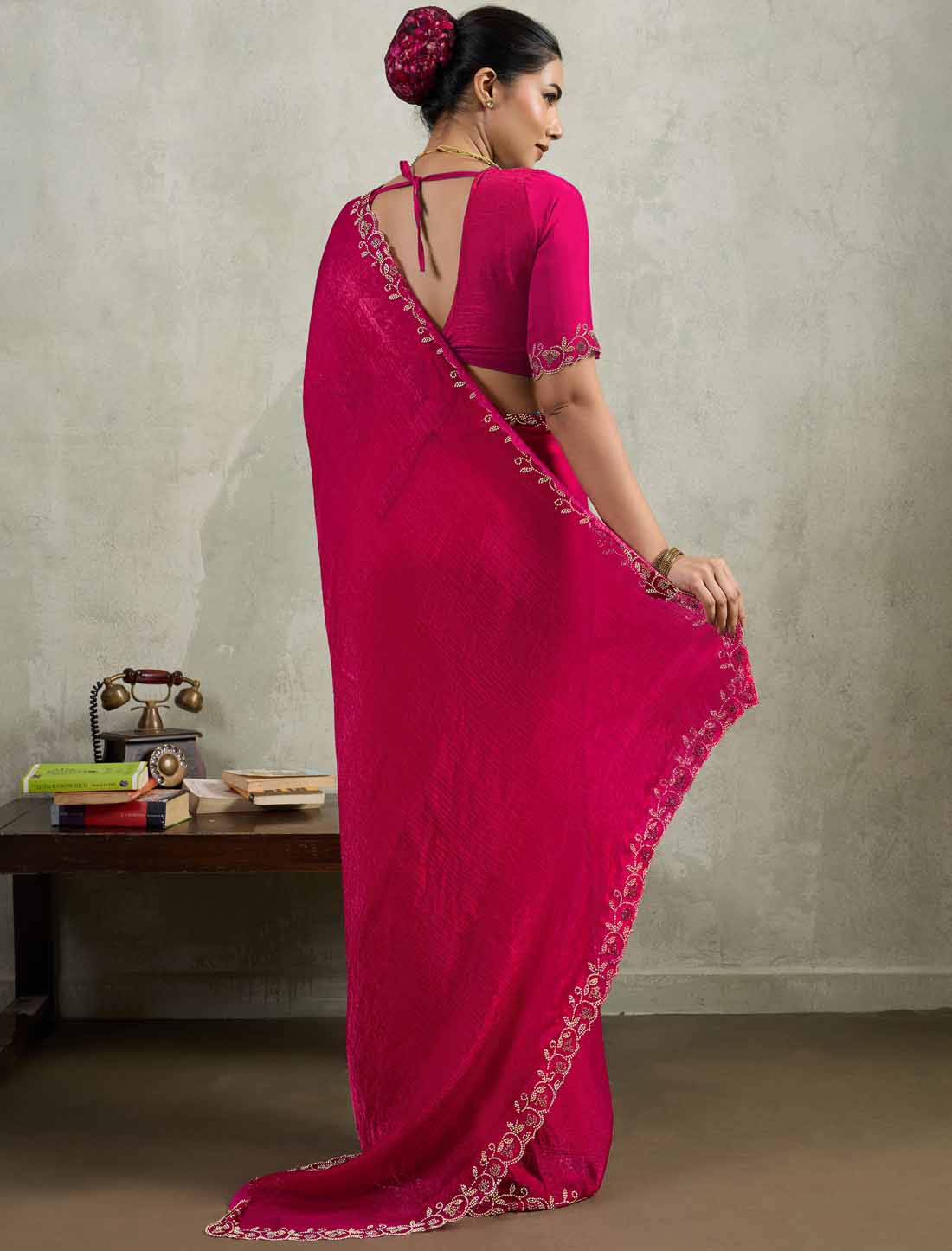 Velvet Chiffon Dual Tone Zaekan Triple Layer Cutwork In C-Pallu Ethnic Saree