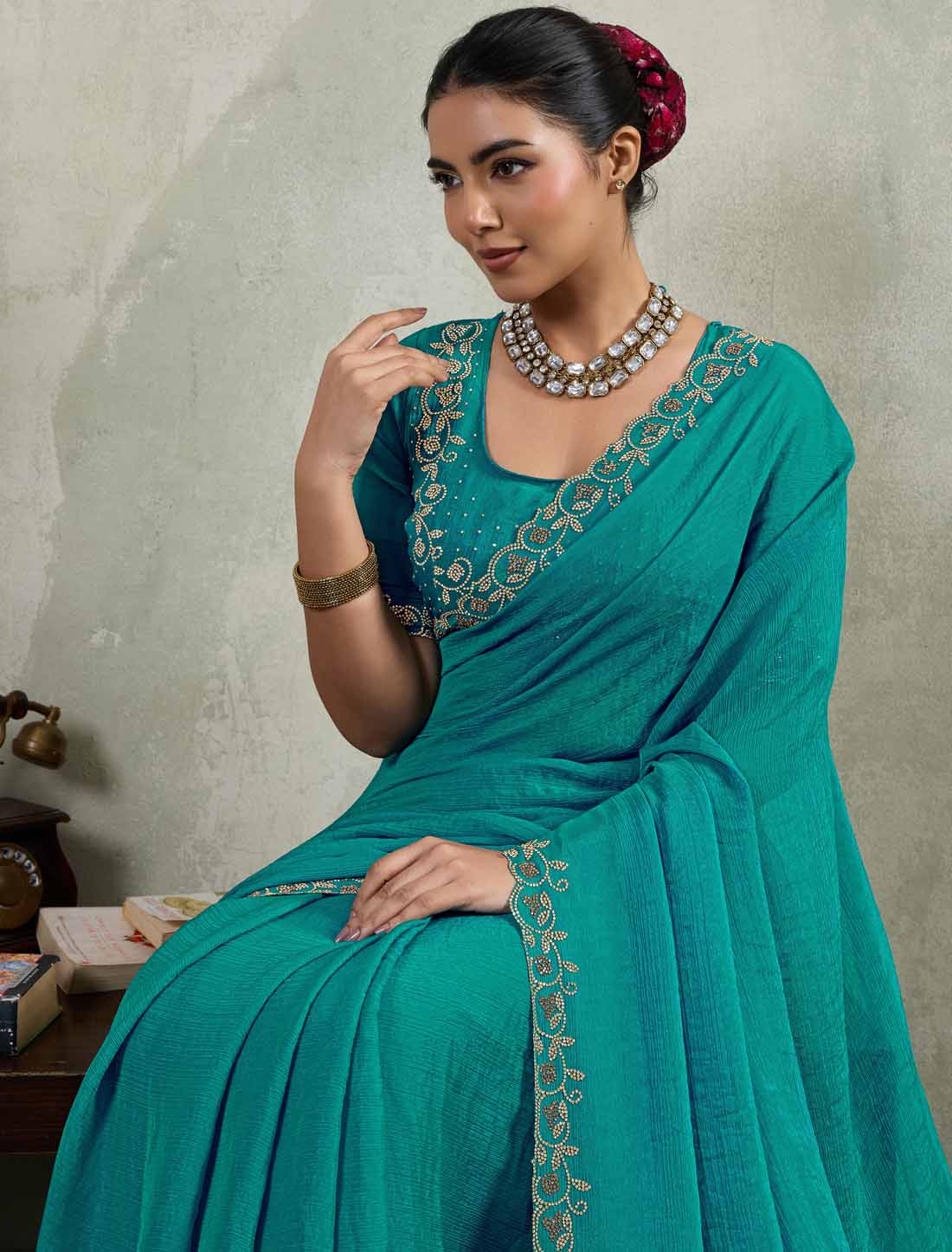 Velvet Chiffon Ethnic Dual Tone Zaekan Triple Layer Cutwork In C-Pallu Saree