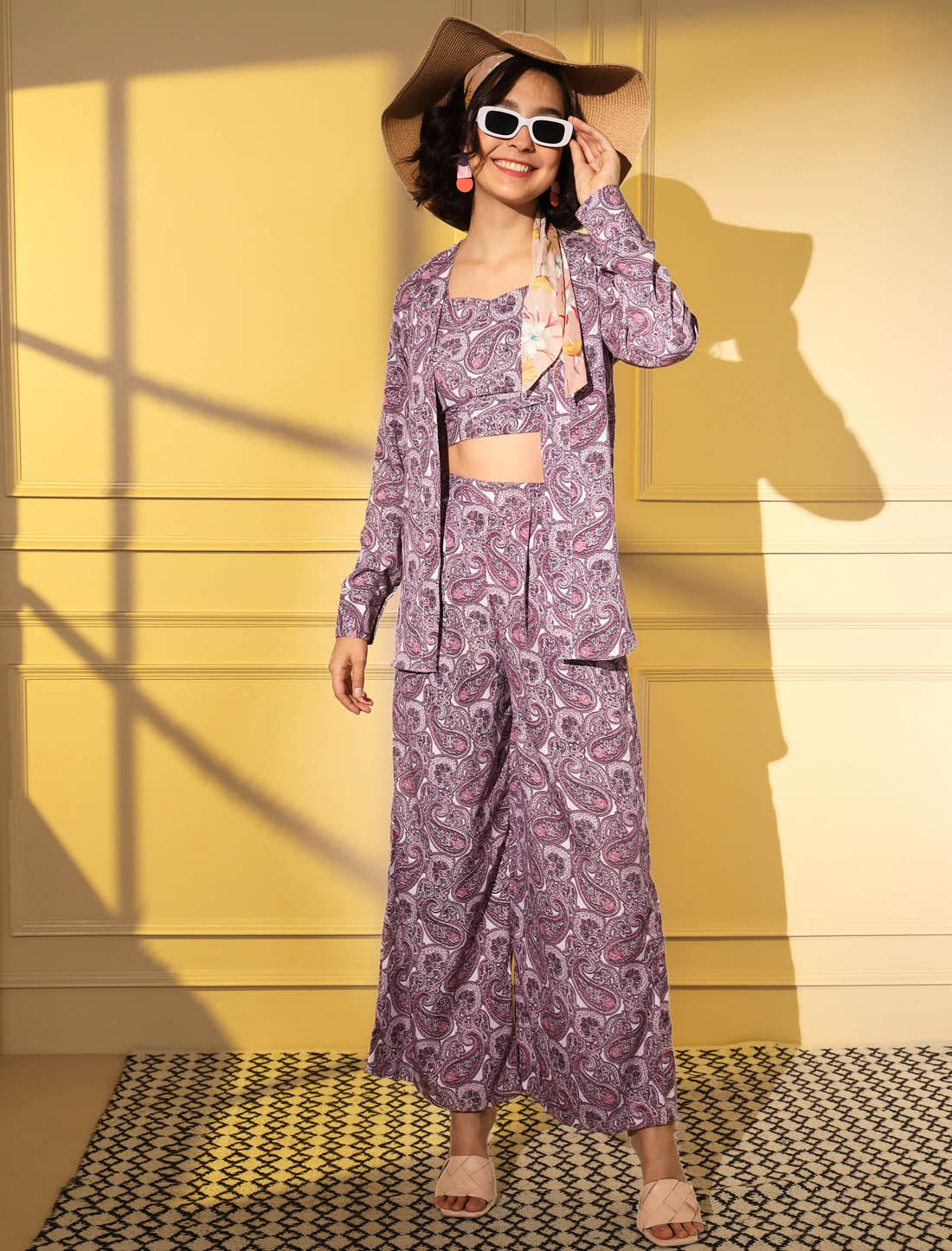 Pink Serene Women Platinum Crape Print Co-ord Sets