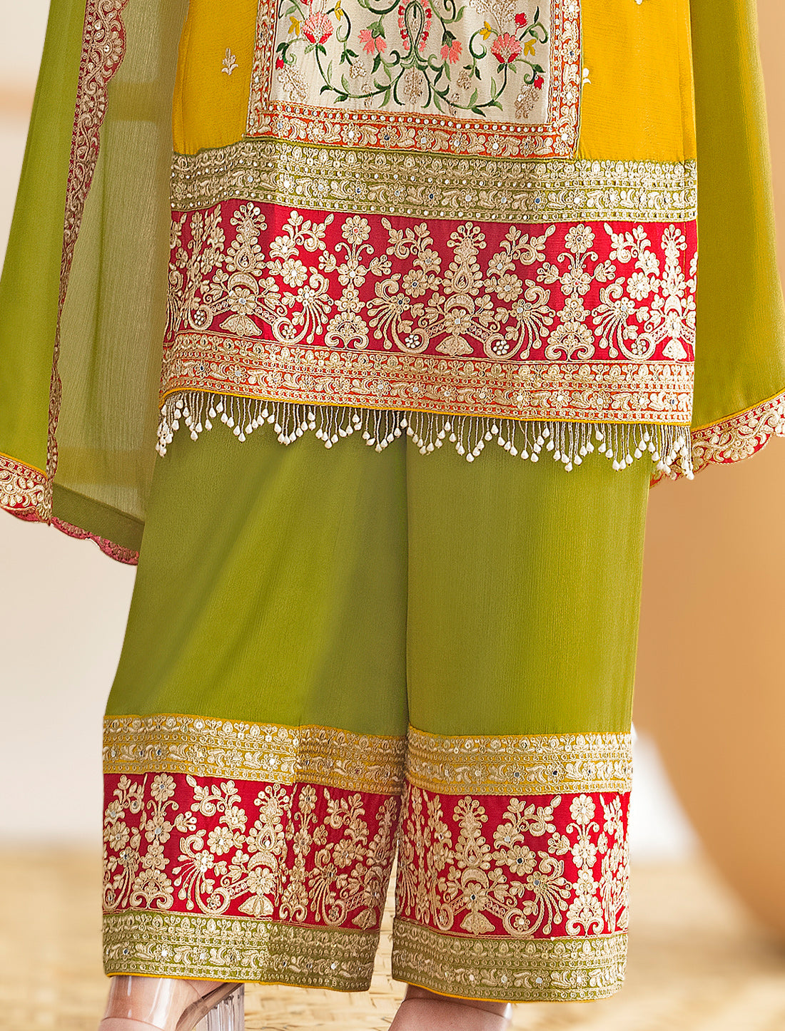 Freesize Ethnic Wear India – Premium Chinnon Embroidered Set