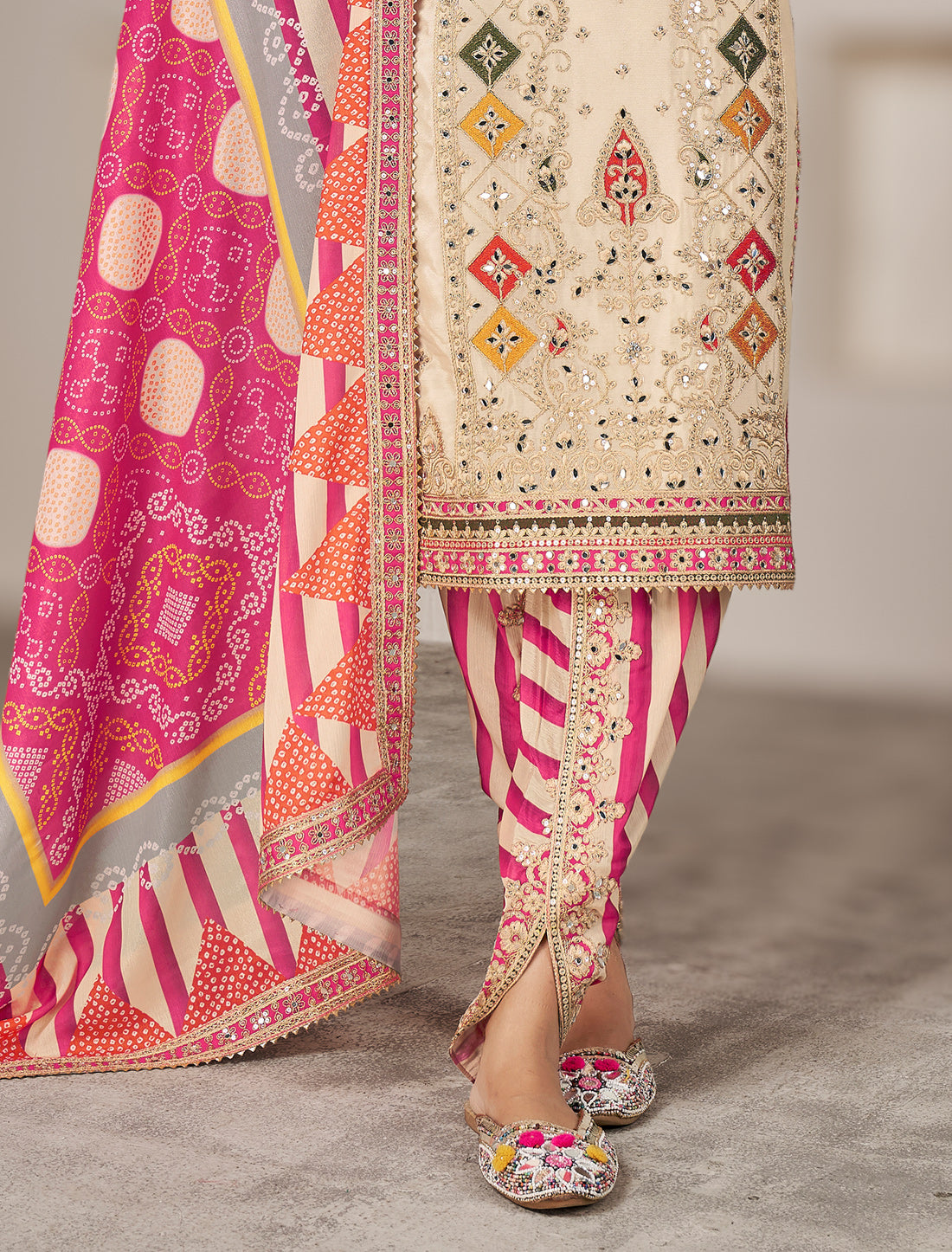 Stylish Freesize Readymade Suit