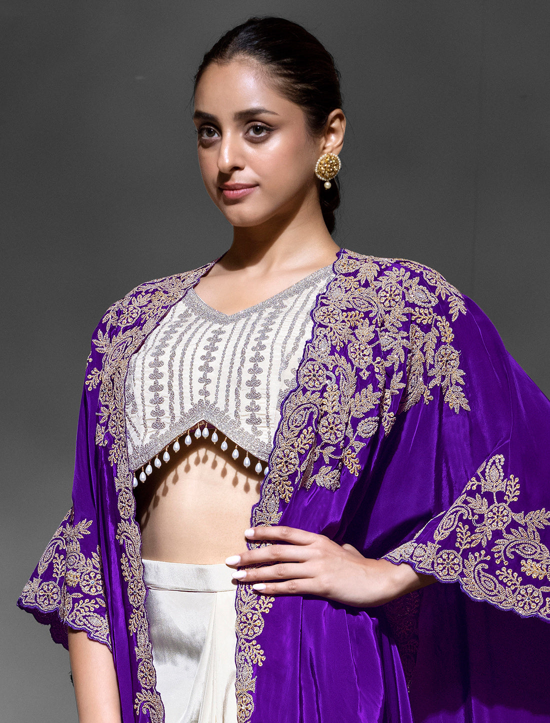 Freesize Designer Outfit – Heavy Embroidered Blouse & Elegant Skirt