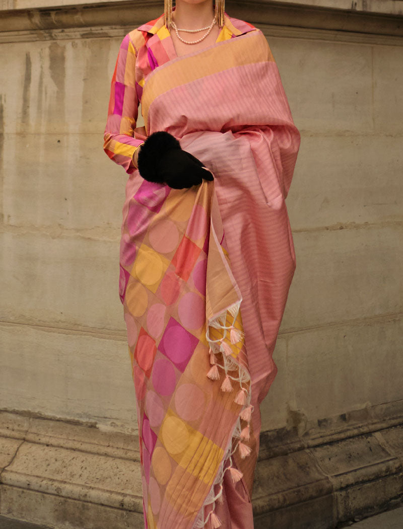 Peach Soft Silk Saree Handloom Weaving With Contrast Pallu And Blouse