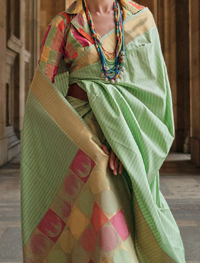 Pista Green Soft Silk Saree Handloom Weaving With Contrast Pallu And Blouse