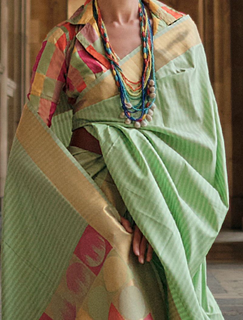 Pista Green Soft Silk Saree Handloom Weaving With Contrast Pallu And Blouse