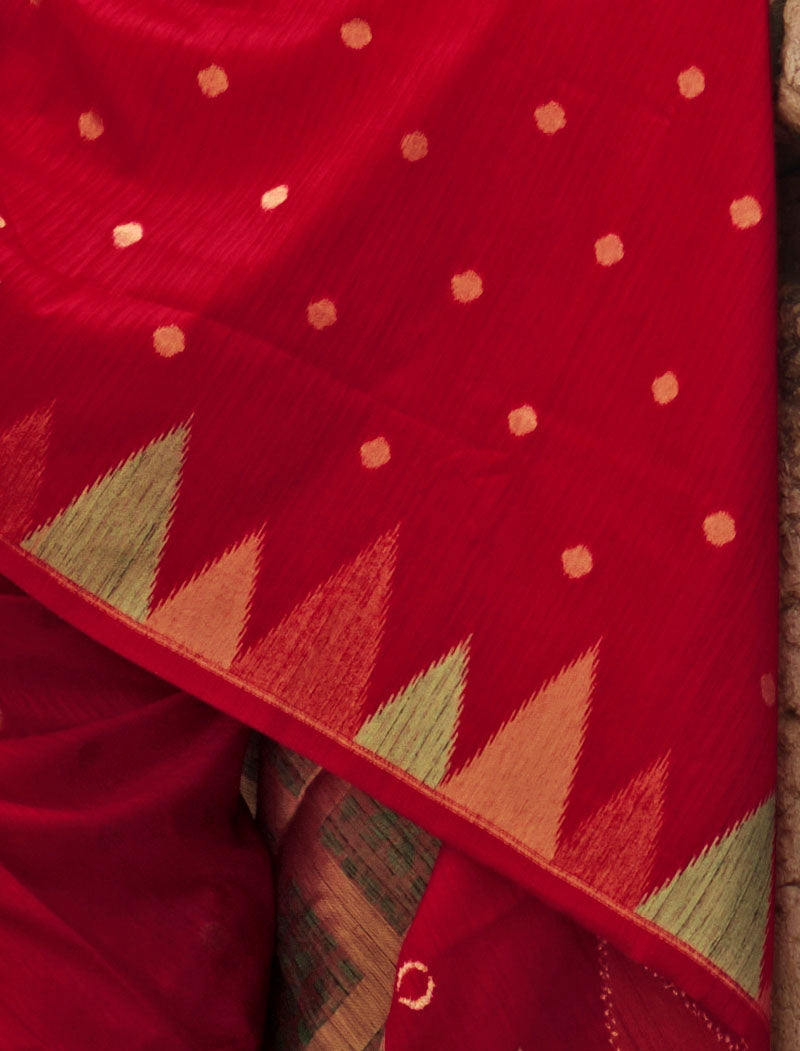 Maroon Khadi Silk Saree Handloom Weaving With Contrast Pallu And Blouse