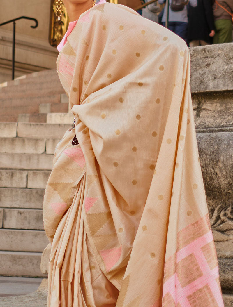 Cream Khadi Silk Saree Handloom Weaving With Contrast Pallu And Blouse