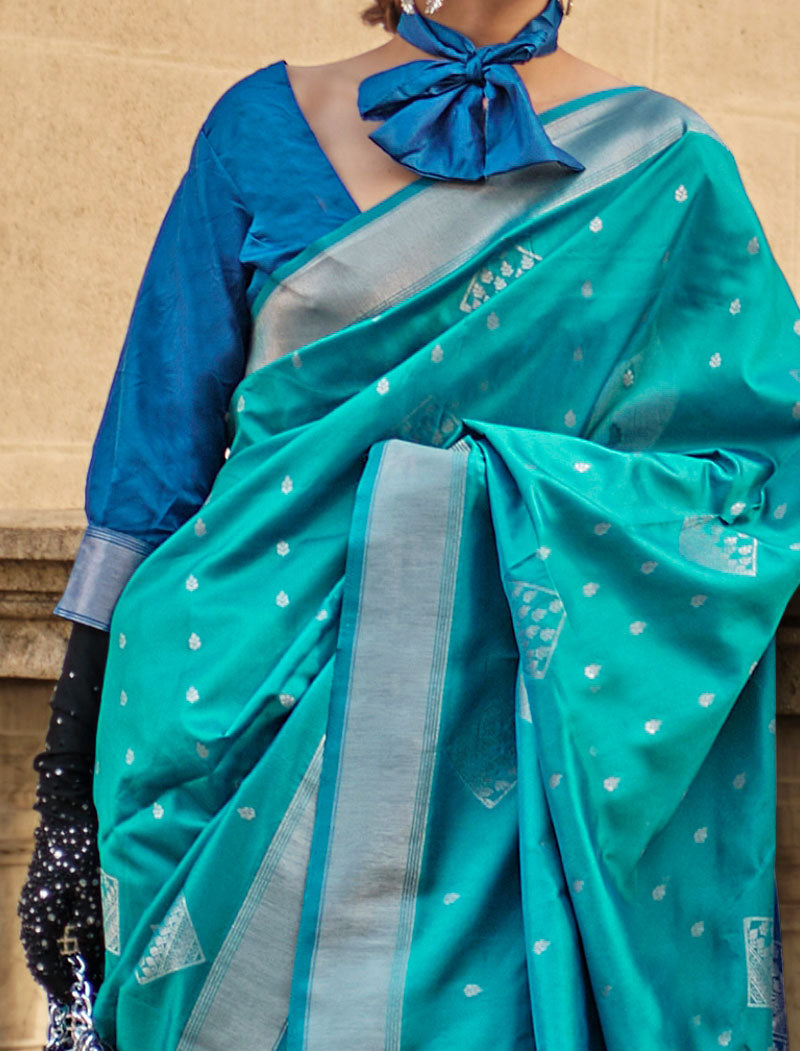 Sea Blue Soft Silk Handloom Weaving Fancy Saree With Contrast Pallu And Blouse