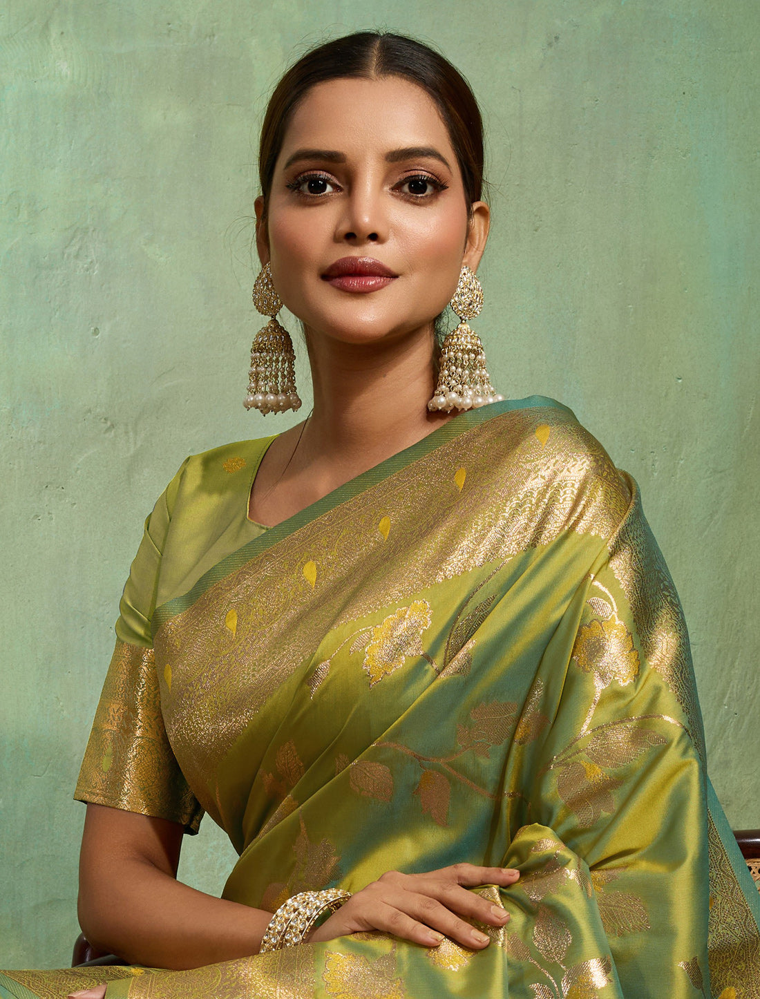 Green Banarasi Silk Saree Golden Zari Jaal Pattern Meenakari Work