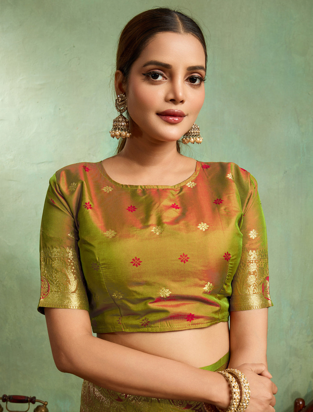 Dual Tone Green Banarasi Silk Golden Zari Party Wear Saree