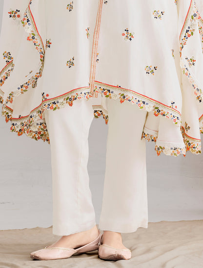 White Casual Premium Chinon Fabric Floral Embroidered Kurta Sets