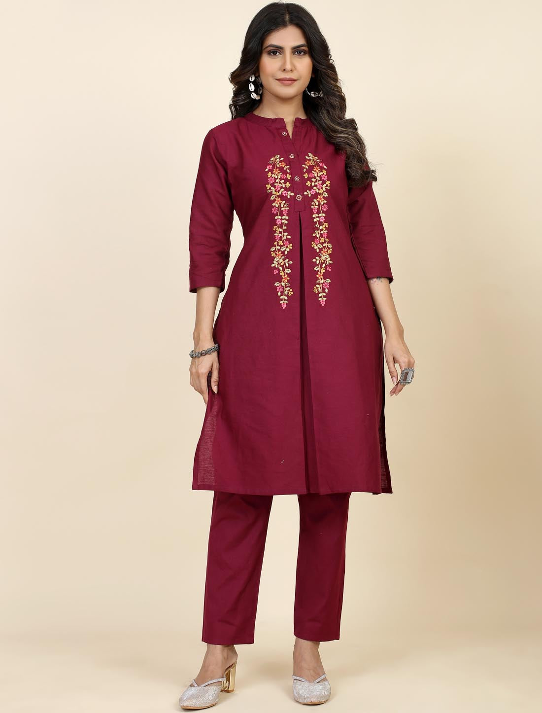 Elegant Women Modal Silk & Cotton Flex Kurta Set With Embroidered Partten