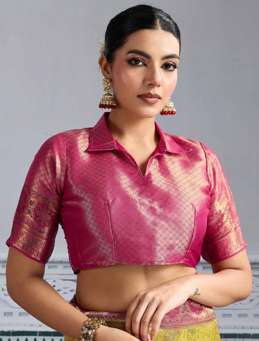 Ethnic Kanjivaram Soft Silk Soft Zari & Meenakari Woven UnStitched Saree