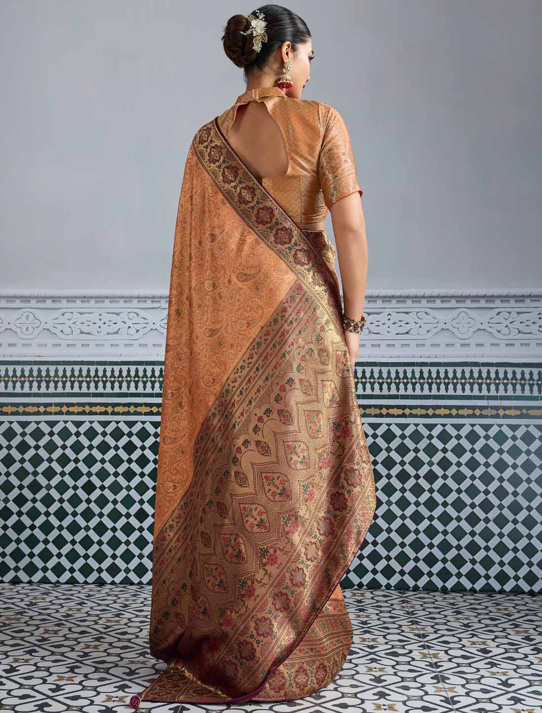 Kanjivaram Soft Silk Ethnic Soft Zari & Meenakari Woven UnStitched Saree