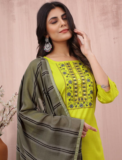 Cotton Slub Kurta With Bottom Fancy Dupatta Embroidery Kurta Sets For Women