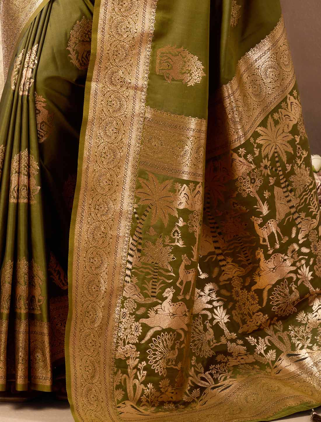Olive Silk Rich Pallu With Zhallar Ethnic Designer Saree