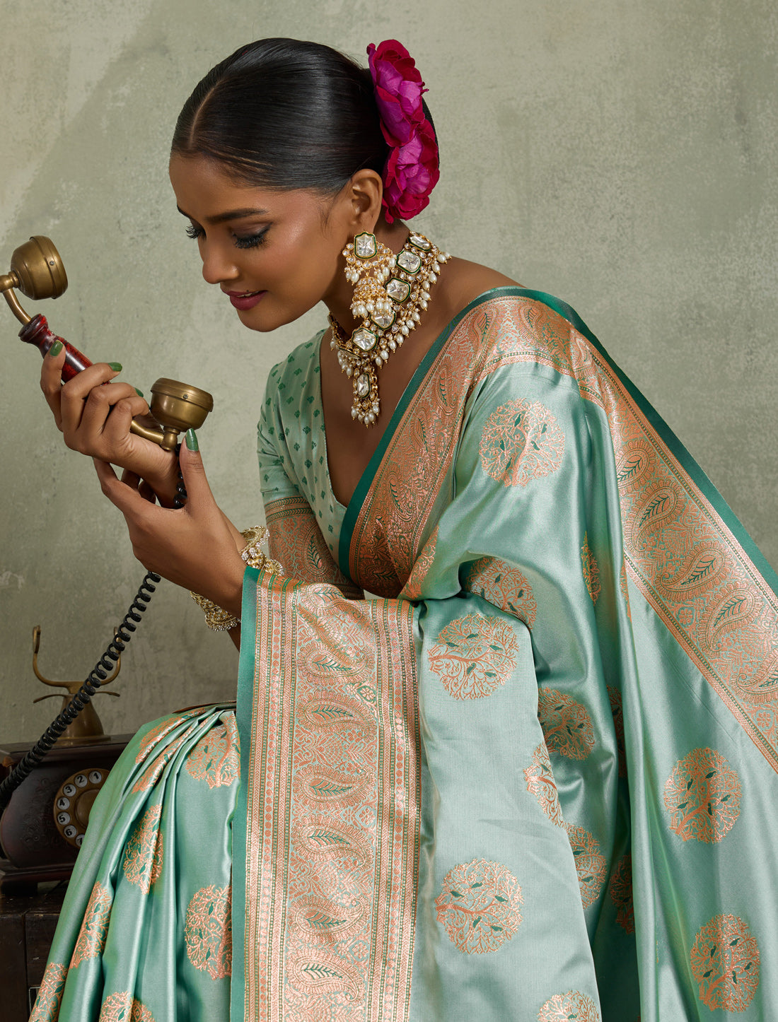 Skydome Banarasi Zari Woven Meenakari Jhallar Satin Silk Saree