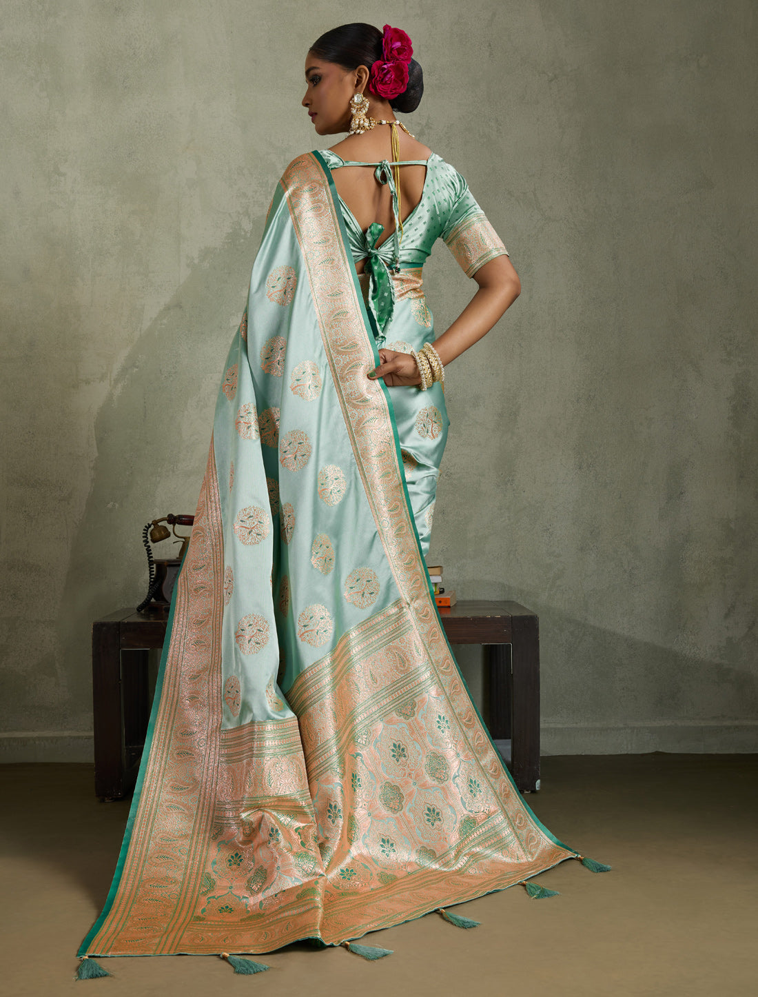 Skydome Banarasi Zari Woven Meenakari Jhallar Satin Silk Saree