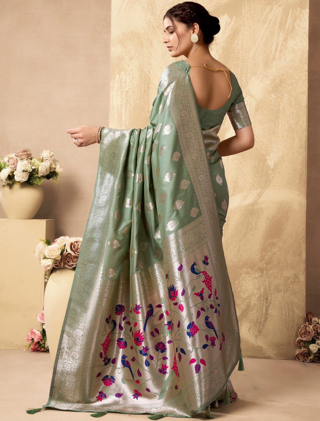 Un-Stitched Silk Rich Pallu With Zhallar Ethnic Designer Saree