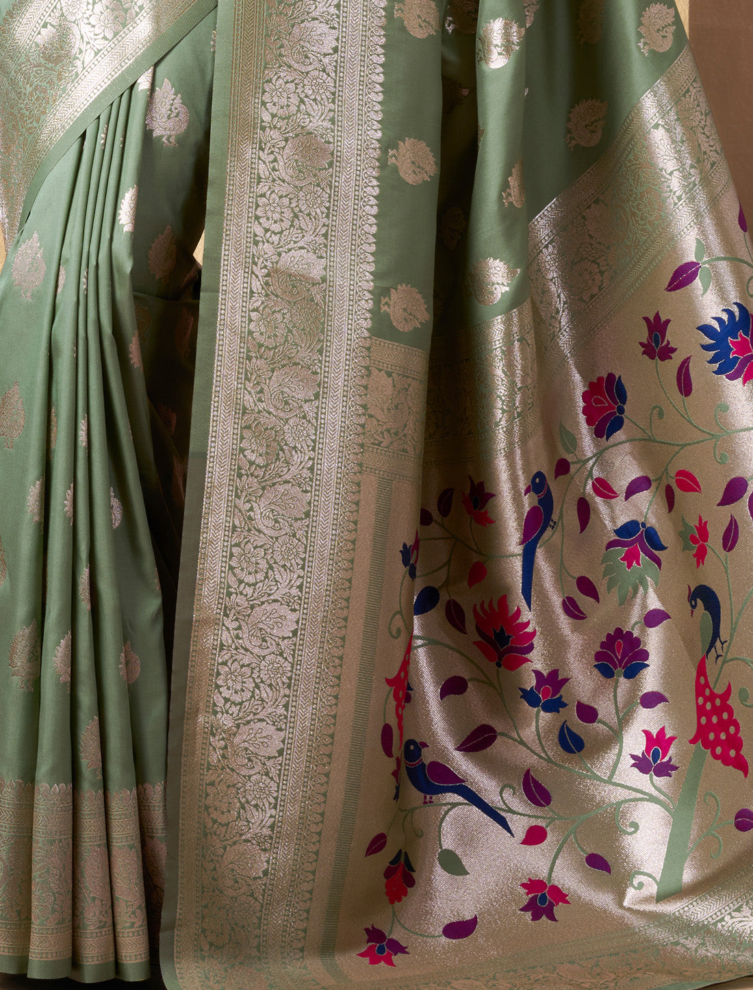 Un-Stitched Silk Rich Pallu With Zhallar Ethnic Designer Saree