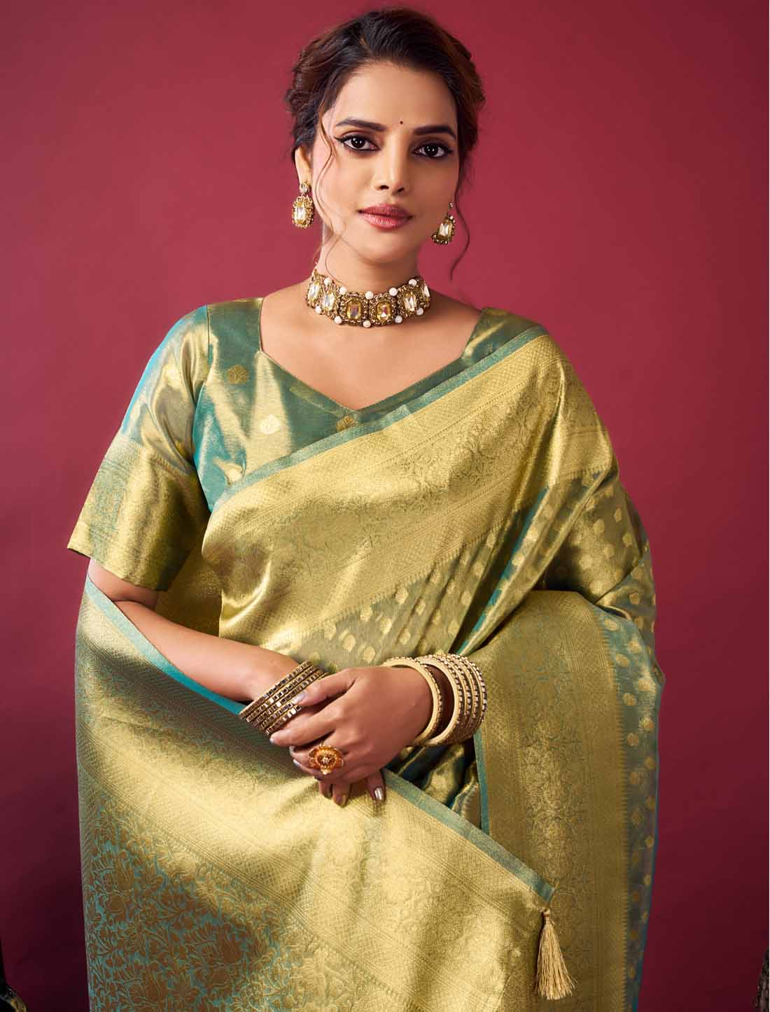 Ethnic Tissue Silk Collection with Zhallar High-Quality Soft Texture Saree