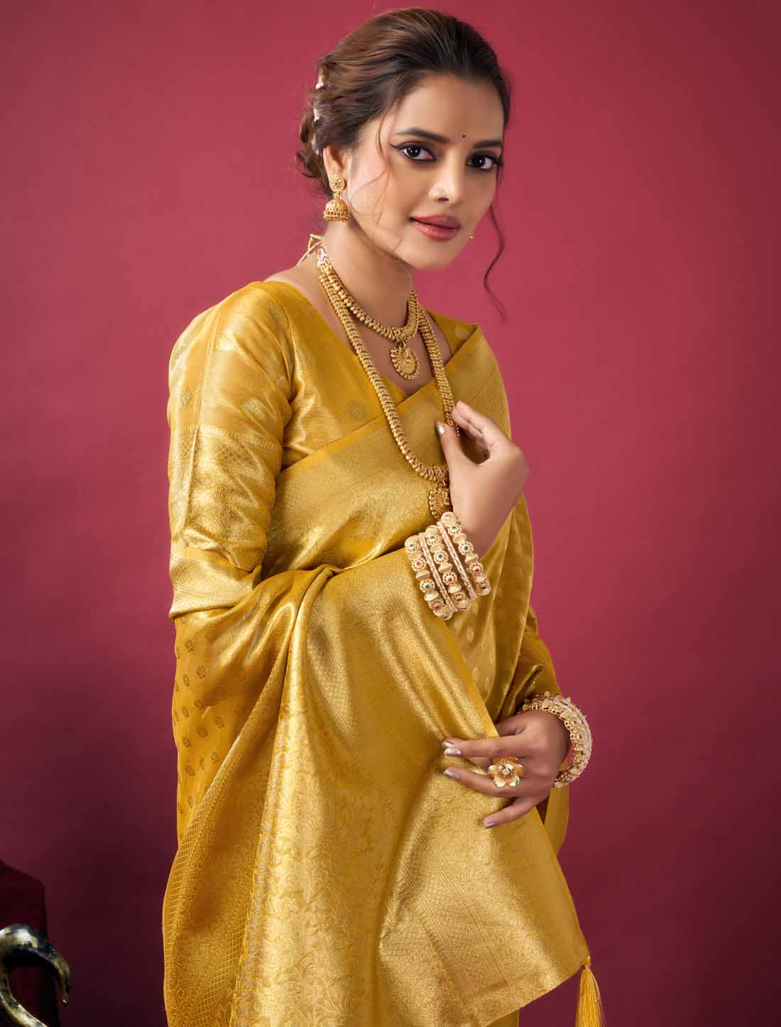 Tissue Silk Collection with Zhallar High-Quality Soft Texture Ethnic Saree