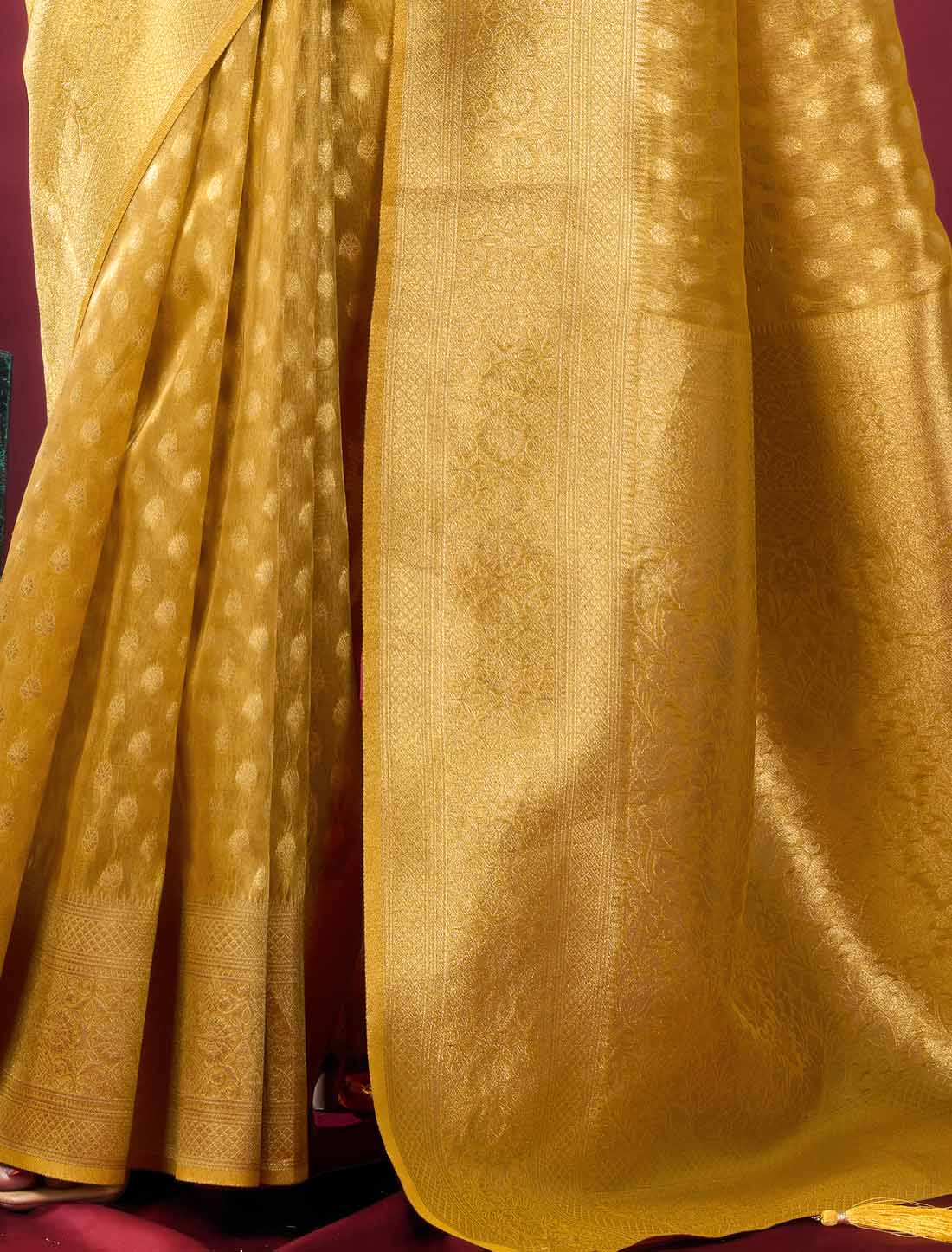 Tissue Silk Collection with Zhallar High-Quality Soft Texture Ethnic Saree