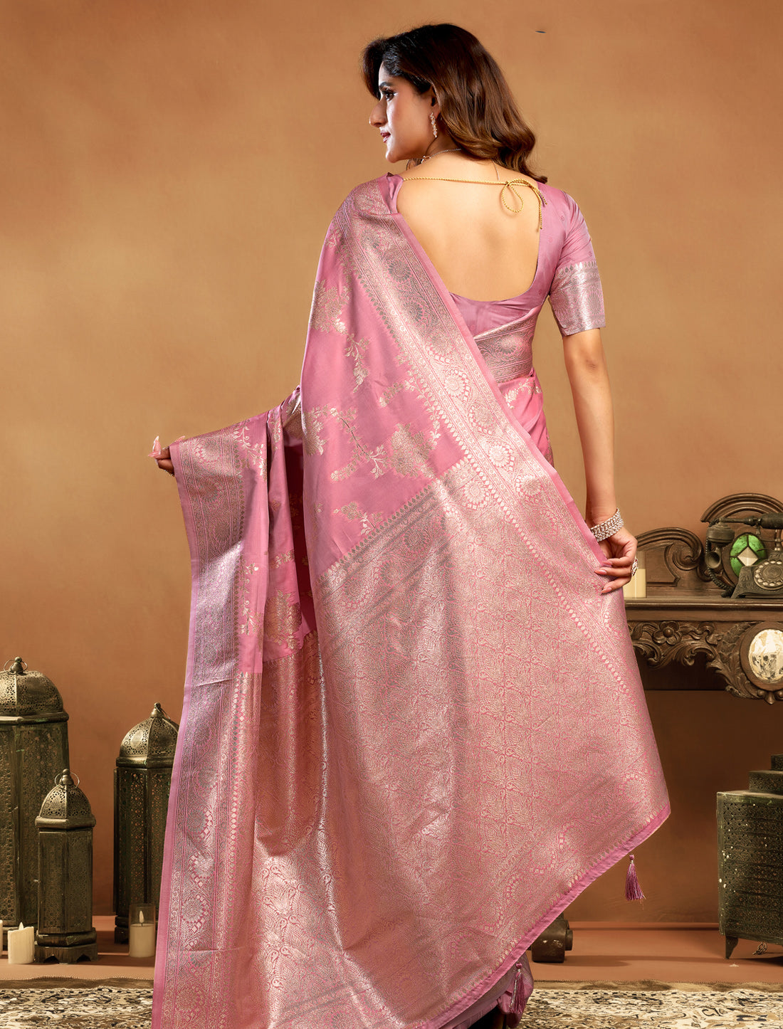 Pink Ethnic Rich Pallu Silk Butti Saree With Zhallar