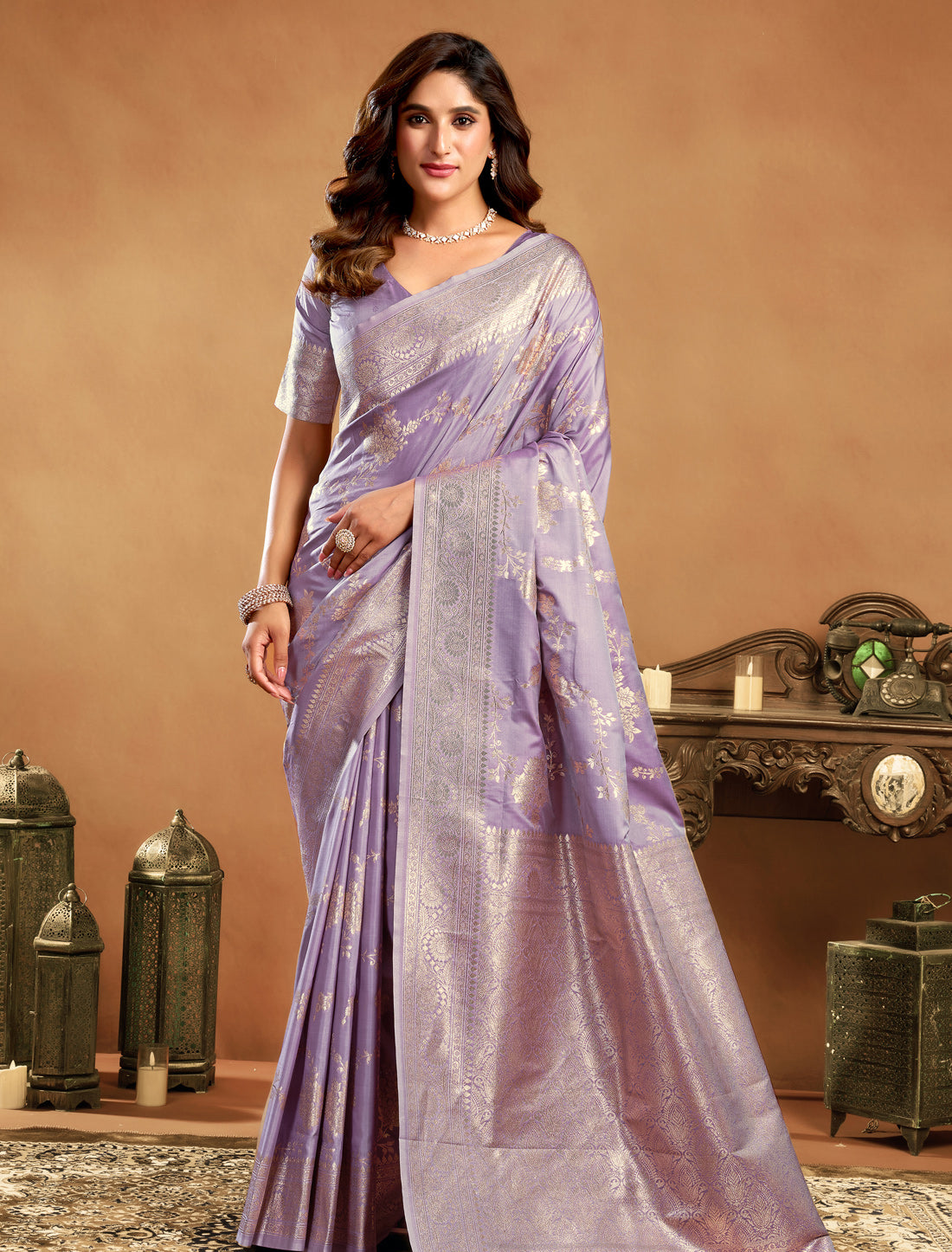 Lavender Ethnic Rich Pallu Silk Butti Saree With Zhallar