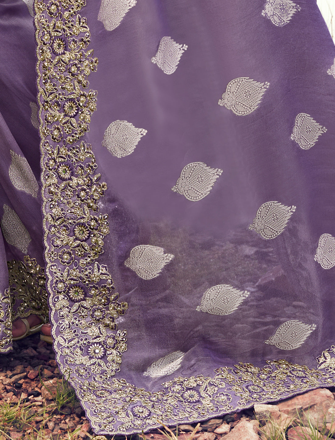 Elegant Purple Tissue Silk Saree Jacquard Weaving Party Wear