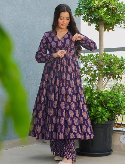 Lavender Rayon Heavy Digital Print Kurta Set With Palazzo