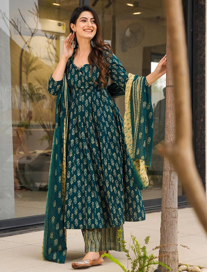 Peacock Blue Muslin Kurta Set With Heavy Digital Print