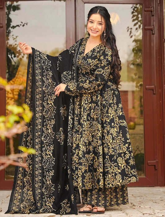 Black Muslin Women Heavy Digital Print Kurta Sets