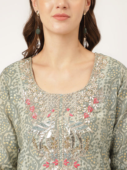 Ethnic Green Floral Print Chanderi Kurta Pant Set With Dupatta