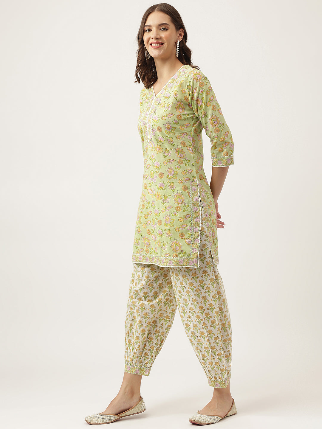 Green Floral Printed Cotton Straight Short Kurta Set, trousers with Dupatta